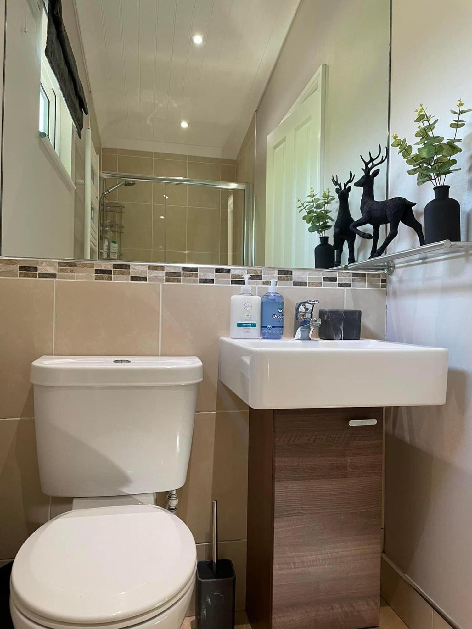 Riverbank Lodge Dollar Екстер'єр фото