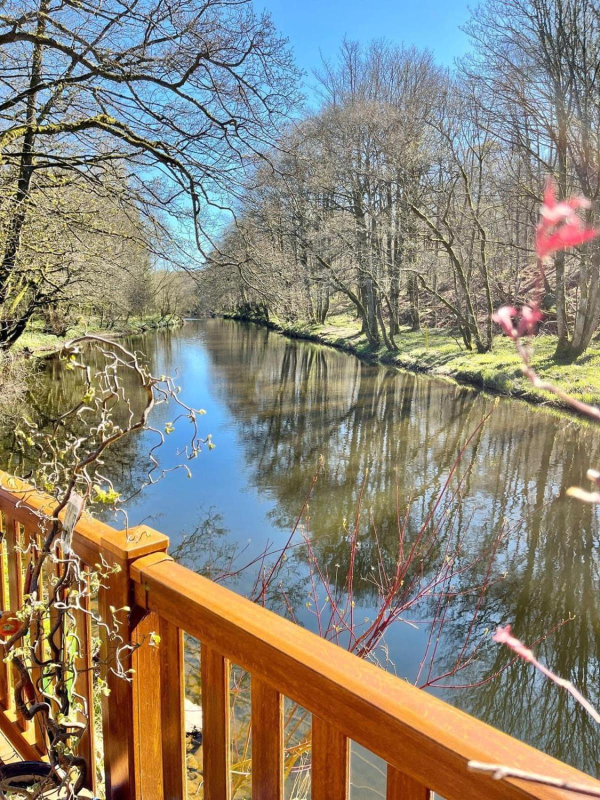 Riverbank Lodge Dollar Екстер'єр фото